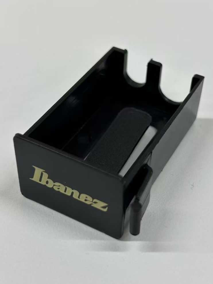 IBANEZ Batteriehalter flach für AAM100E, AAM140E, ALT20, ALT30FM, ALT30, AW300M1CE,
