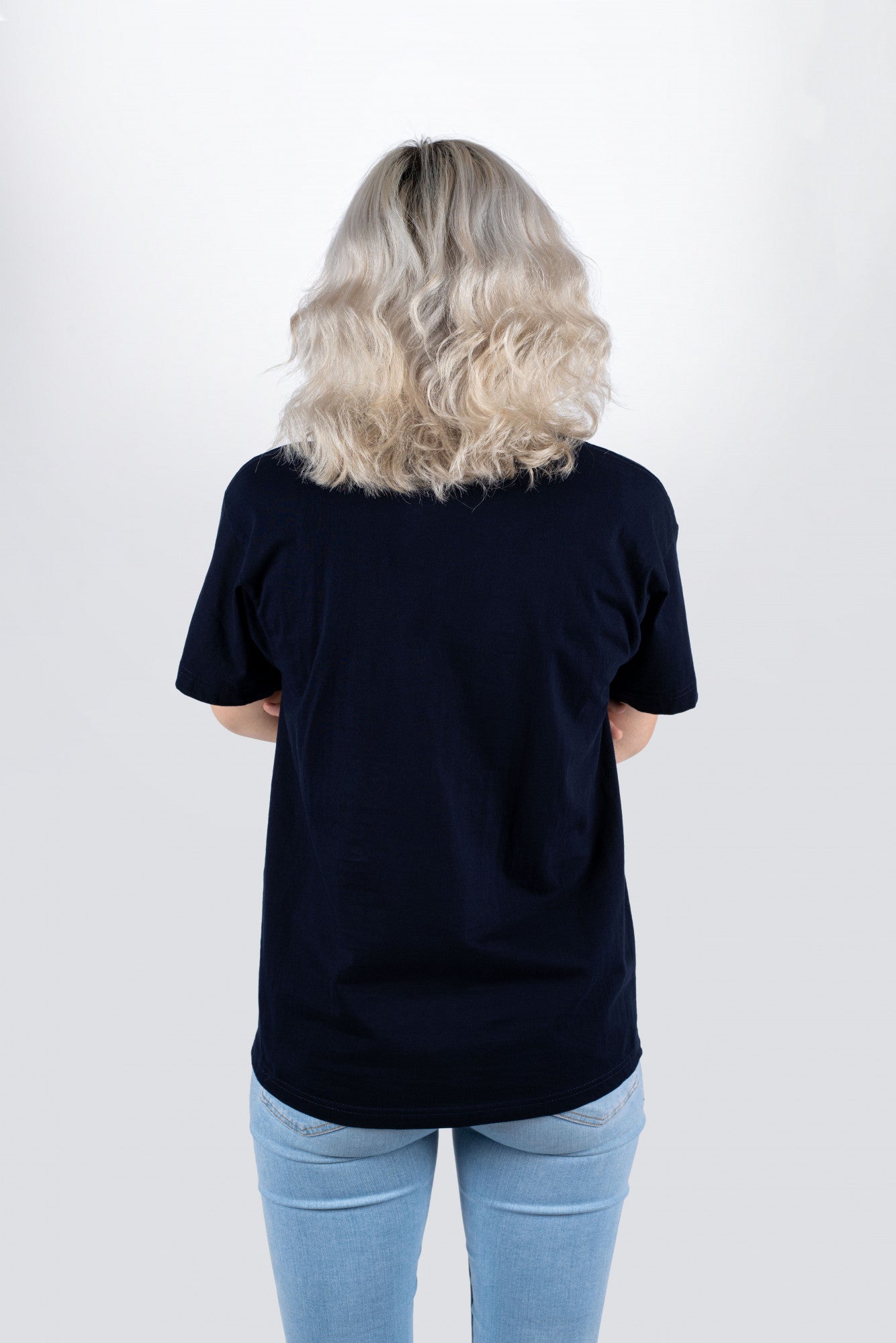 Tama t-shirt in dark blue with logo on chest