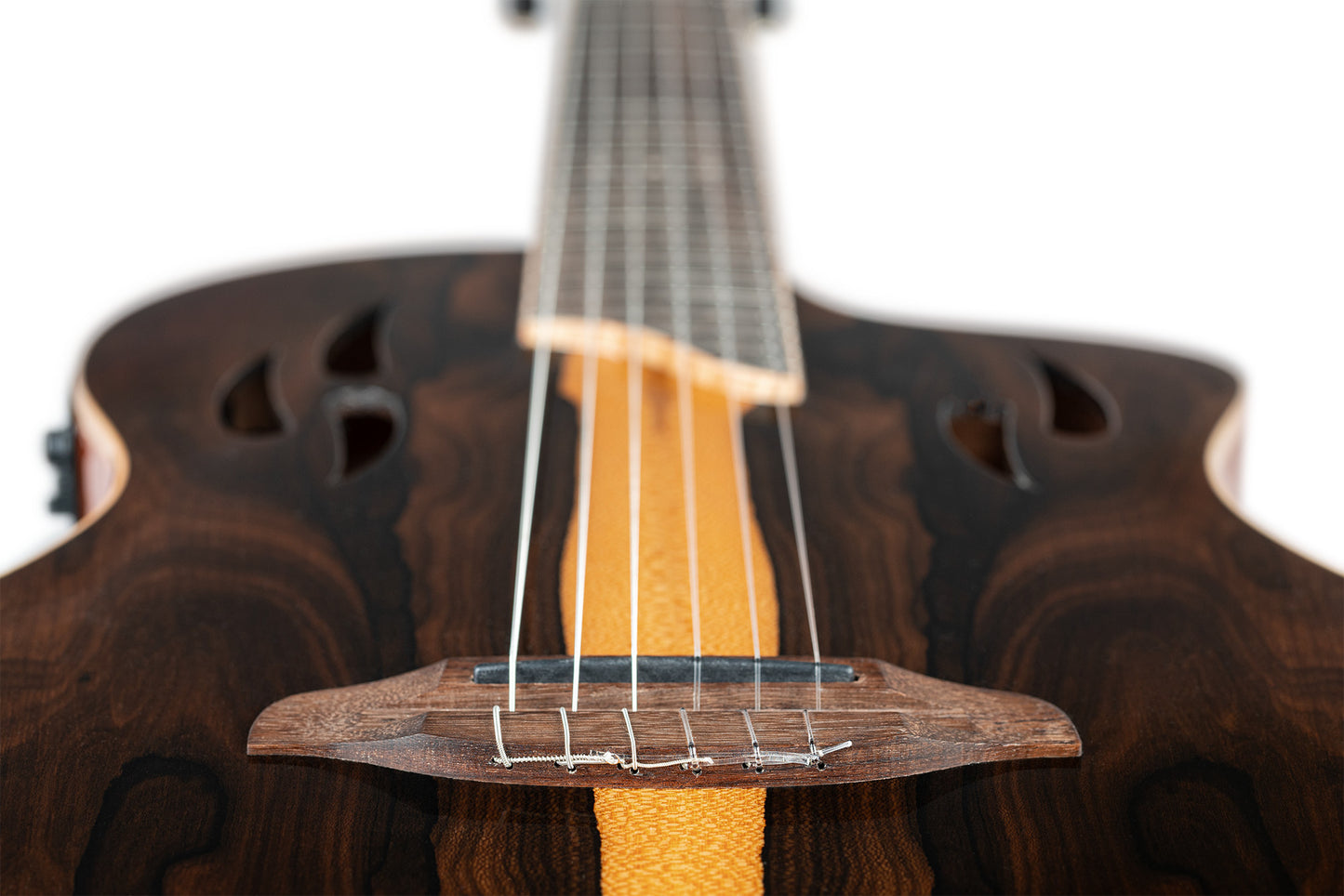ORTEGA TourPlayer Series 4/4 size Nylon String Guitar 6-String + Pro Gig Bag