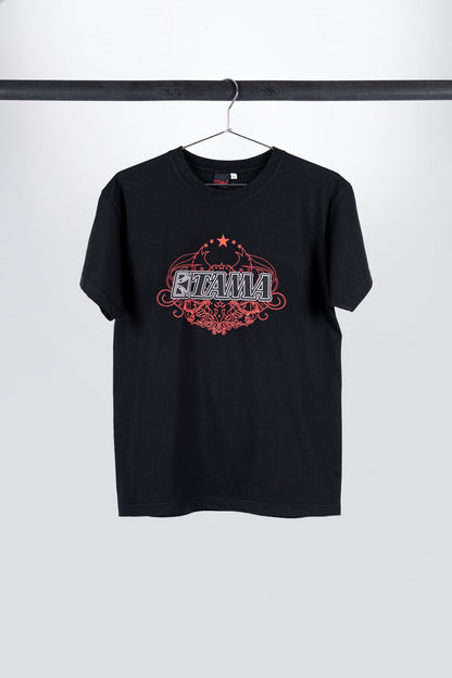 TAMA T-Shirt in schwarz mit weiß-rotem Tribal Logo auf der Brust