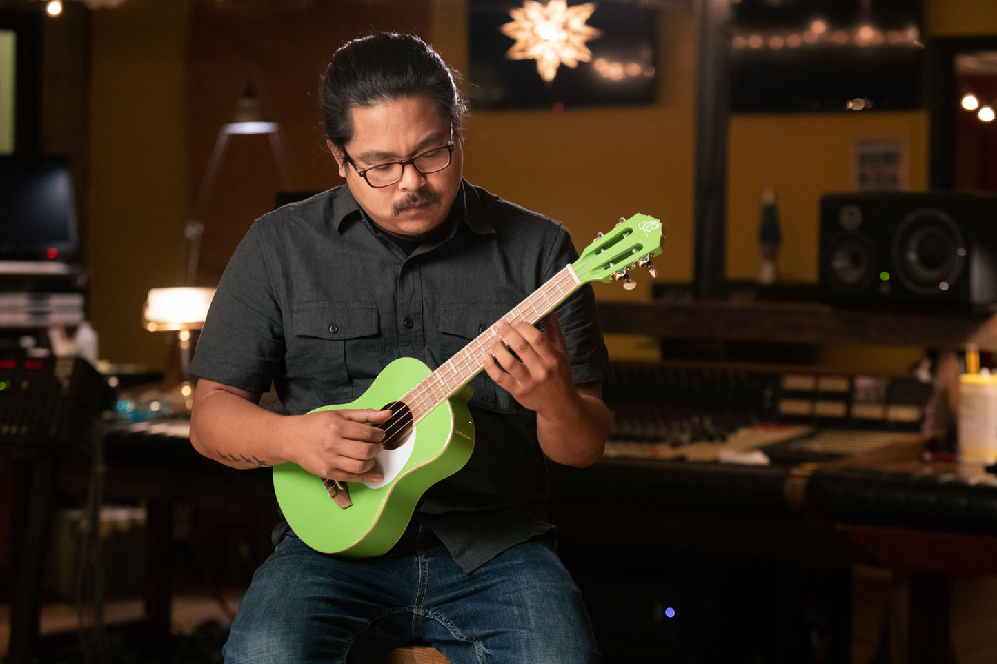 ORTEGA Gaucho Series Ukulele 4 String - Green Apple + Bag