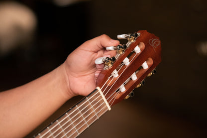 ORTEGA Mini Travel Series 1/8 Guitar 6-String - Natural
