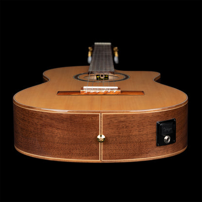 ORTEGA Performer Series 4/4 Konzertgitarre 6-String - Natural + Gigbag