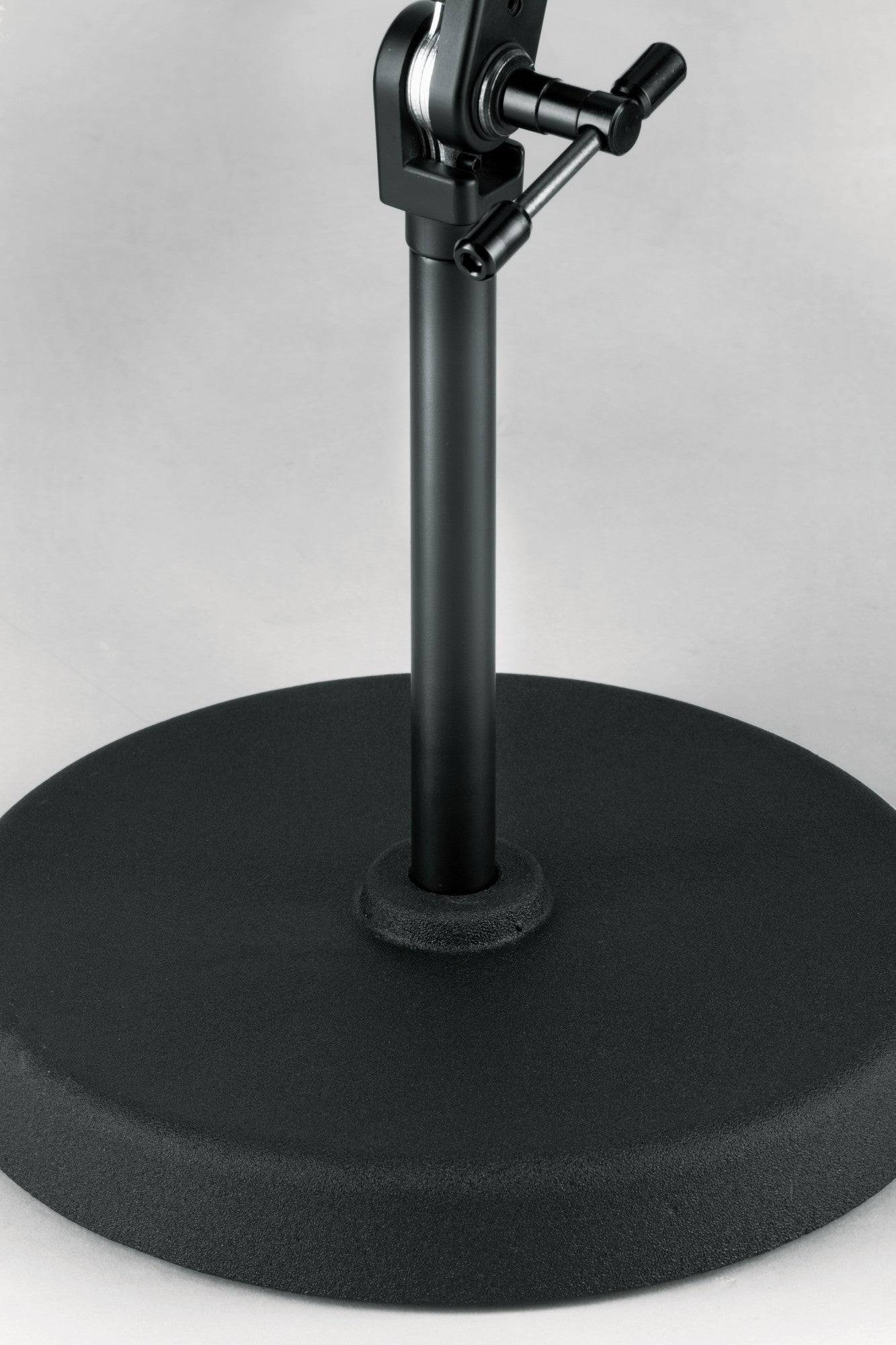 TAMA Iron Works Studio Series Galgen Mikrofonstativ Extra Low Profile - runder Sockel