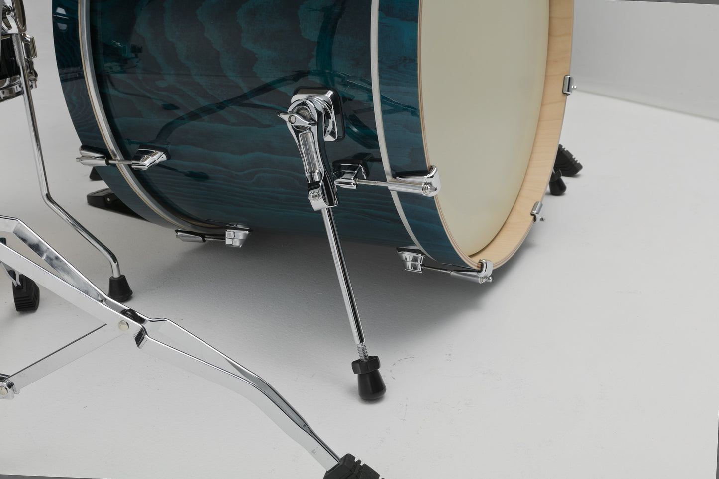 TAMA Superstar Classic Drum Set 5 teilig - Gloss Sapphire Lacebark Pine/Chrom HW + SM5W Hardware  Kit