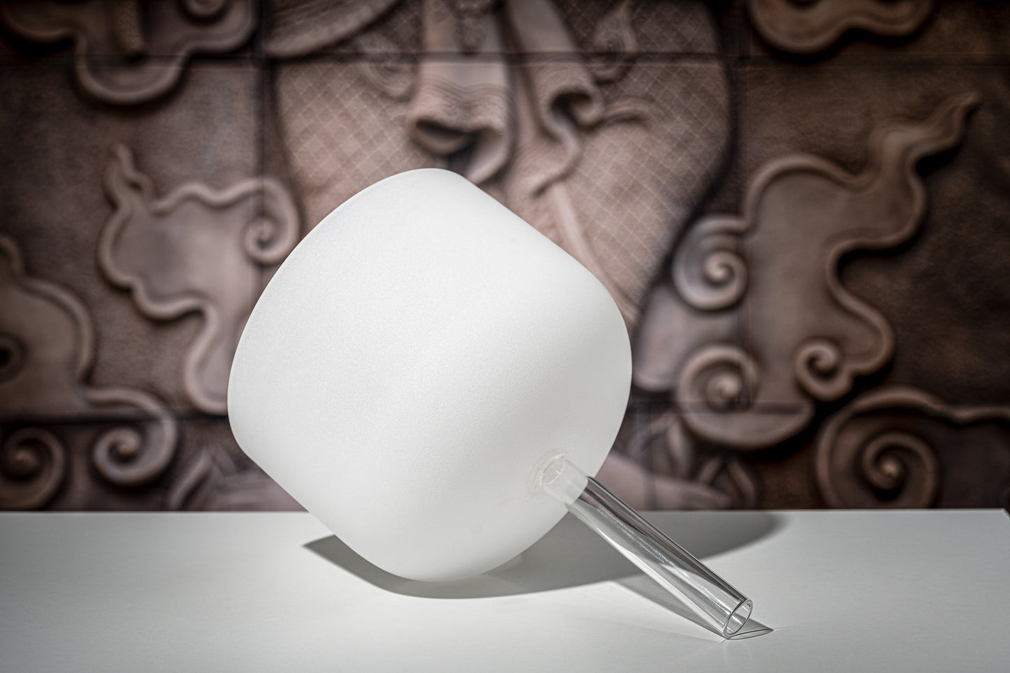 MEINL Sonic Energy Weiß-mattierte Kristallklangschale mit Griff 10" - F4/Herzchakra/432 Hz