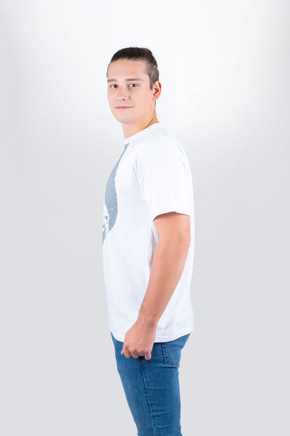 Tama t-shirt in white with Circle Tee print