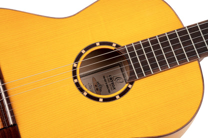ORTEGA Family Series Pro 4/4 Classical Guitar 6 String - Solid North American Spruce + Gig Bag