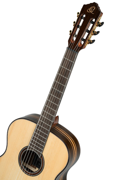 ORTEGA The Private Room 4/4 Konzertgitarre 6-String - Natural + Gigbag