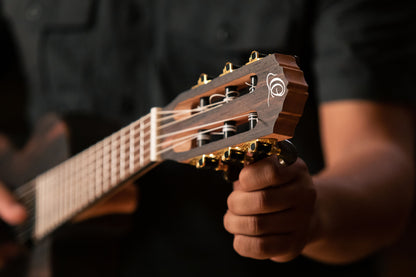ORTEGA Mini Travel Series 1/8 Gitarre 6-String - Natur