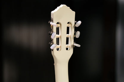ORTEGA Family Series 4/4 Slim Neck Konzertgitarre 6 String - Weiß + Bag