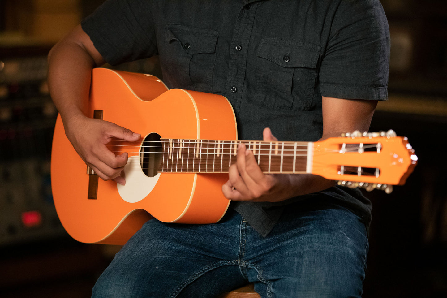 ORTEGA Gaucho Series Akustikgitarre 6 String - Ortega Orange + Bag