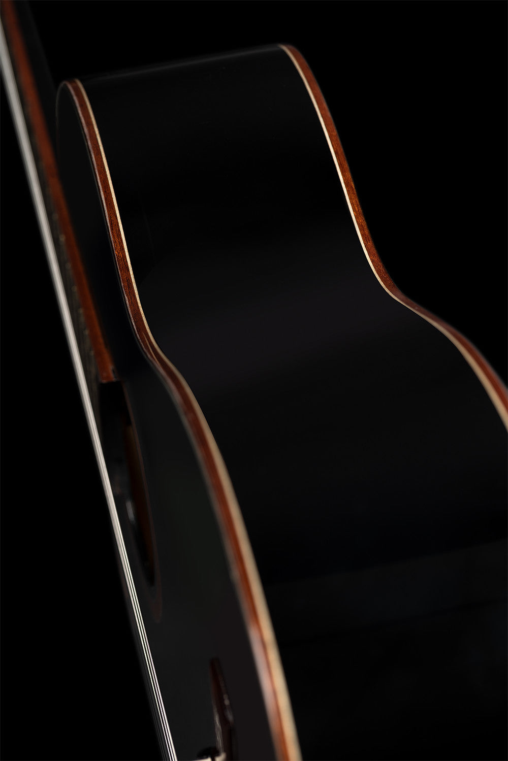 ORTEGA Family Series 4/4 Konzertgitarre 6 String Lefty - Fichte / Mahagoni + Bag