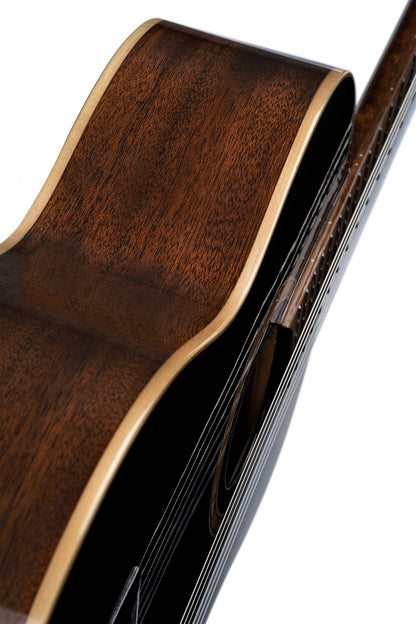ORTEGA Performer Series 4/4 Konzertgitarre 6-String - Black + Gig Bag