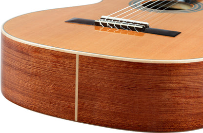 ORTEGA Traditional Series 4/4 Konzertgitarre 6-String + Pro Gigbag