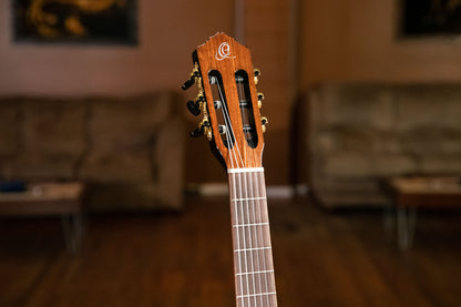 ORTEGA Family Series 7/8 Konzertgitarre 6 String - Fichte / Mahagoni + Bag