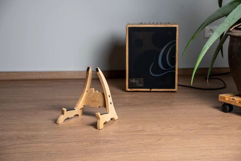 ORTEGA Wood-Ukulele-Stand - Natural Bright