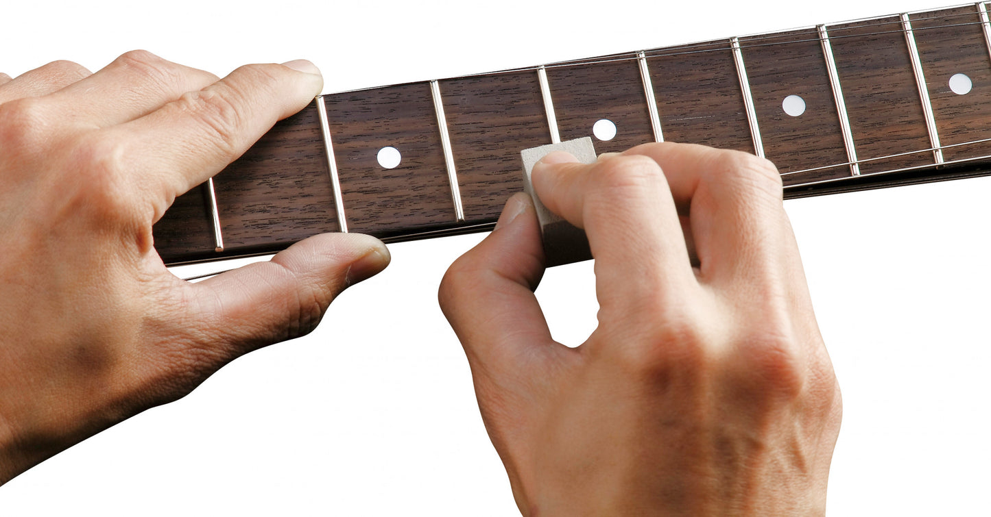 IBANEZ Fret Shine & Brush Set - 3 pieces