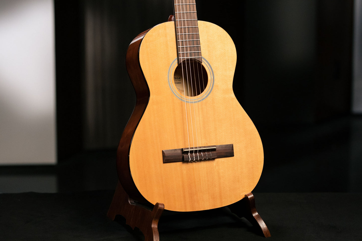 ORTEGA Student Series 3/4 Classic Guitar 6-String - Natural