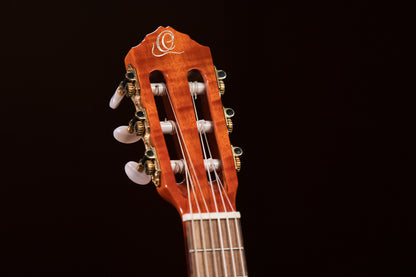 ORTEGA Mini Travel Series 1/8 Guitar 6-String - Natural + Gig Bag