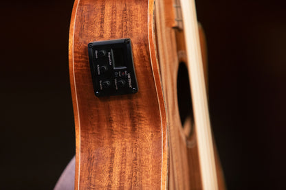 ORTEGA Lizard Serie Short Scale Uke Bass 4 String - Acacia Natural + Bag