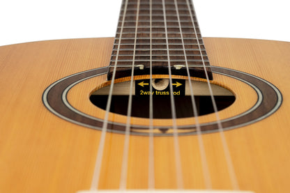ORTEGA Performer Series 4/4 Konzertgitarre 6-String - Natural + Gigbag