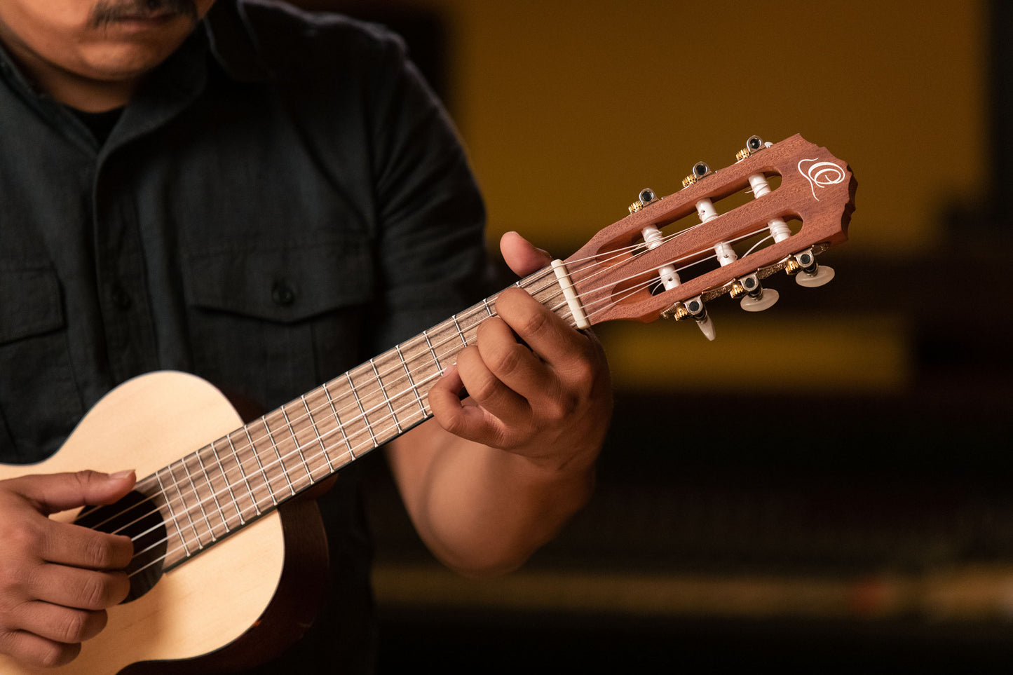 ORTEGA Mini Travel Series 1/8 Gitarre 6-String - Natural
