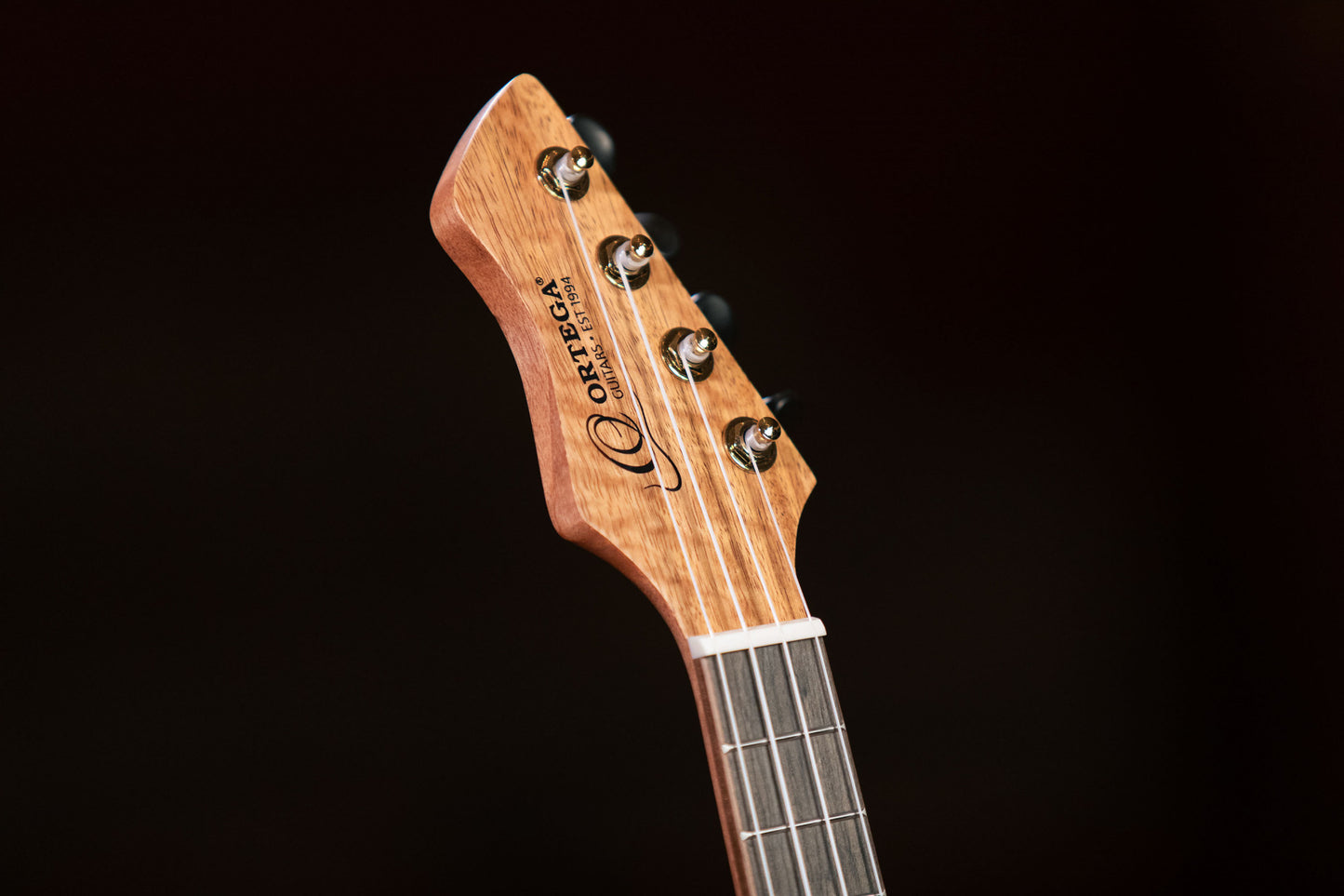 ORTEGA Horizon Series Concert Ukulele 4 String - Mango Natural + Bag