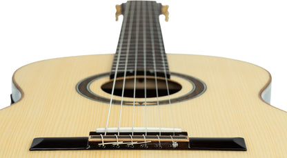 ORTEGA Performer Series 4/4 Konzertgitarre 6-String - Natural + Gigbag