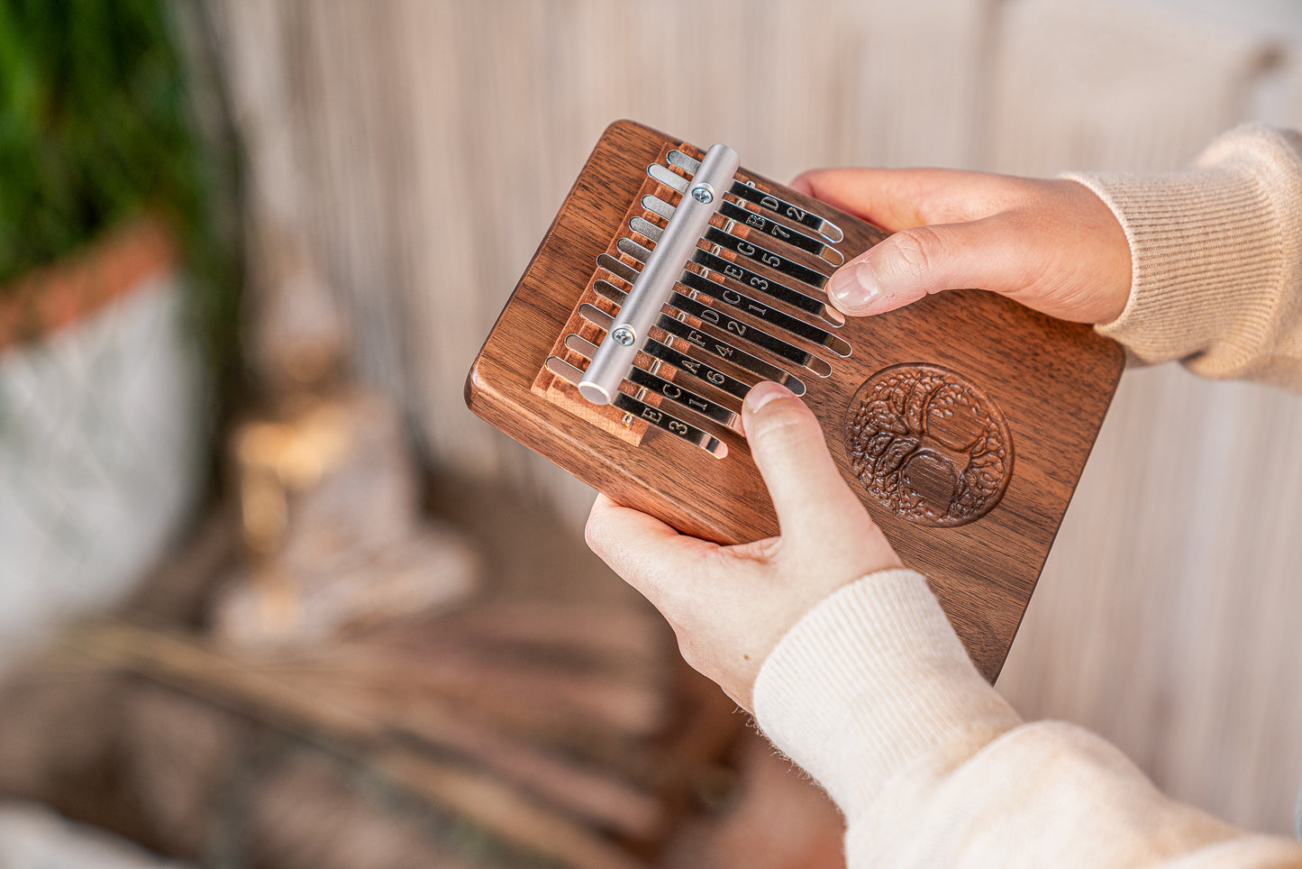 Meinl Sonic Energy Solid "Tree of Life" Kalimba - 10 Töne / schwarzes Walnussholz