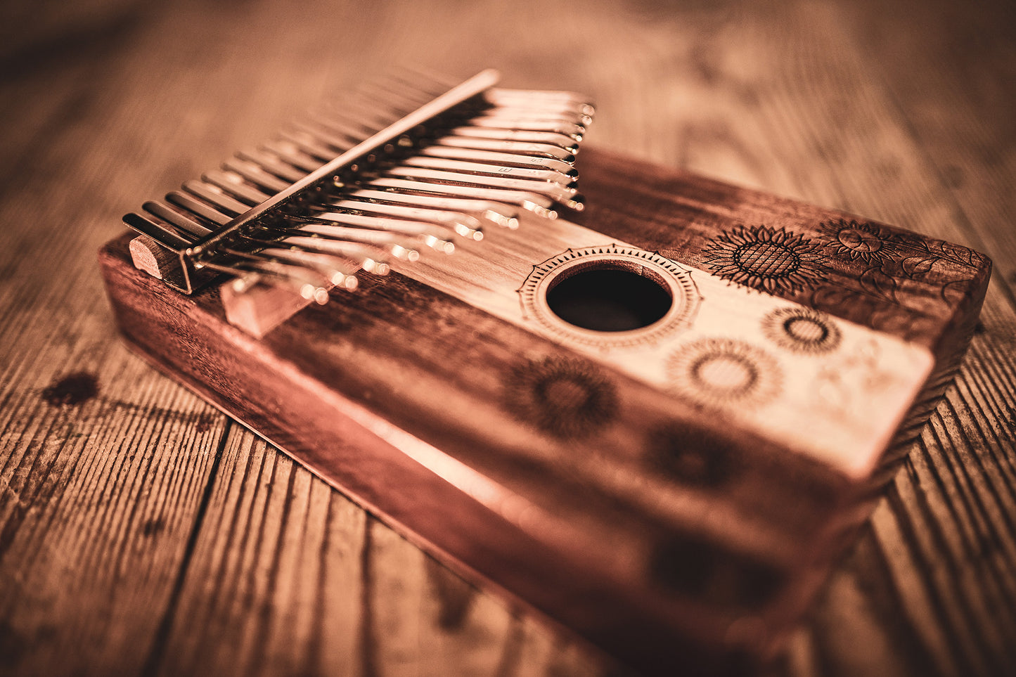 MEINL Sonic Energy Sound Hole Kalimba - 17 tones, maple + acacia