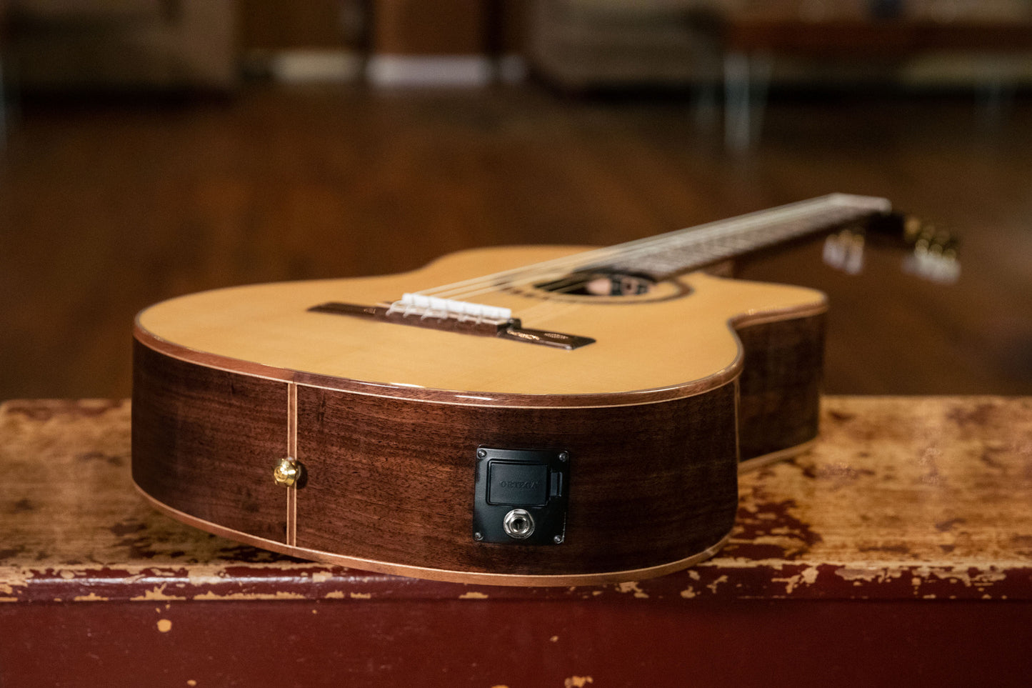 ORTEGA Performer Series 4/4 Classical Guitar 6-String - Natural + Gig Bag