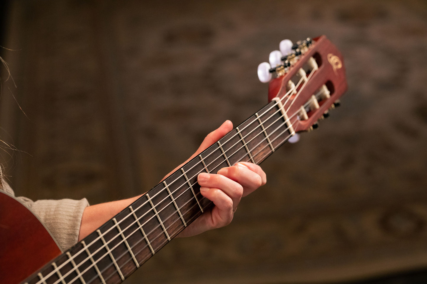 ORTEGA Family Series 4/4 Classical Slim Neck Guitar 6 String - Mahogany Natural + Gig Bag