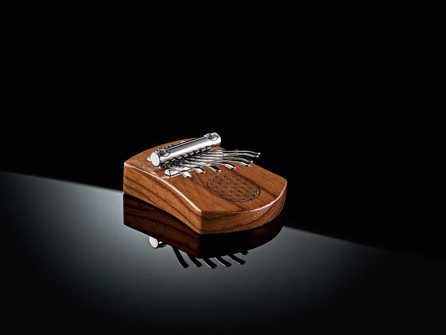 Meinl Sonic Energy Solid "Flower of Life" Mini Kalimba - 8 Töne / rotes Zebraholz