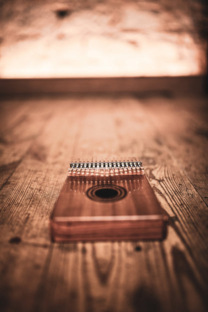Meinl Sonic Energy Sound Hole Kalimba, 17 Töne, Akazie