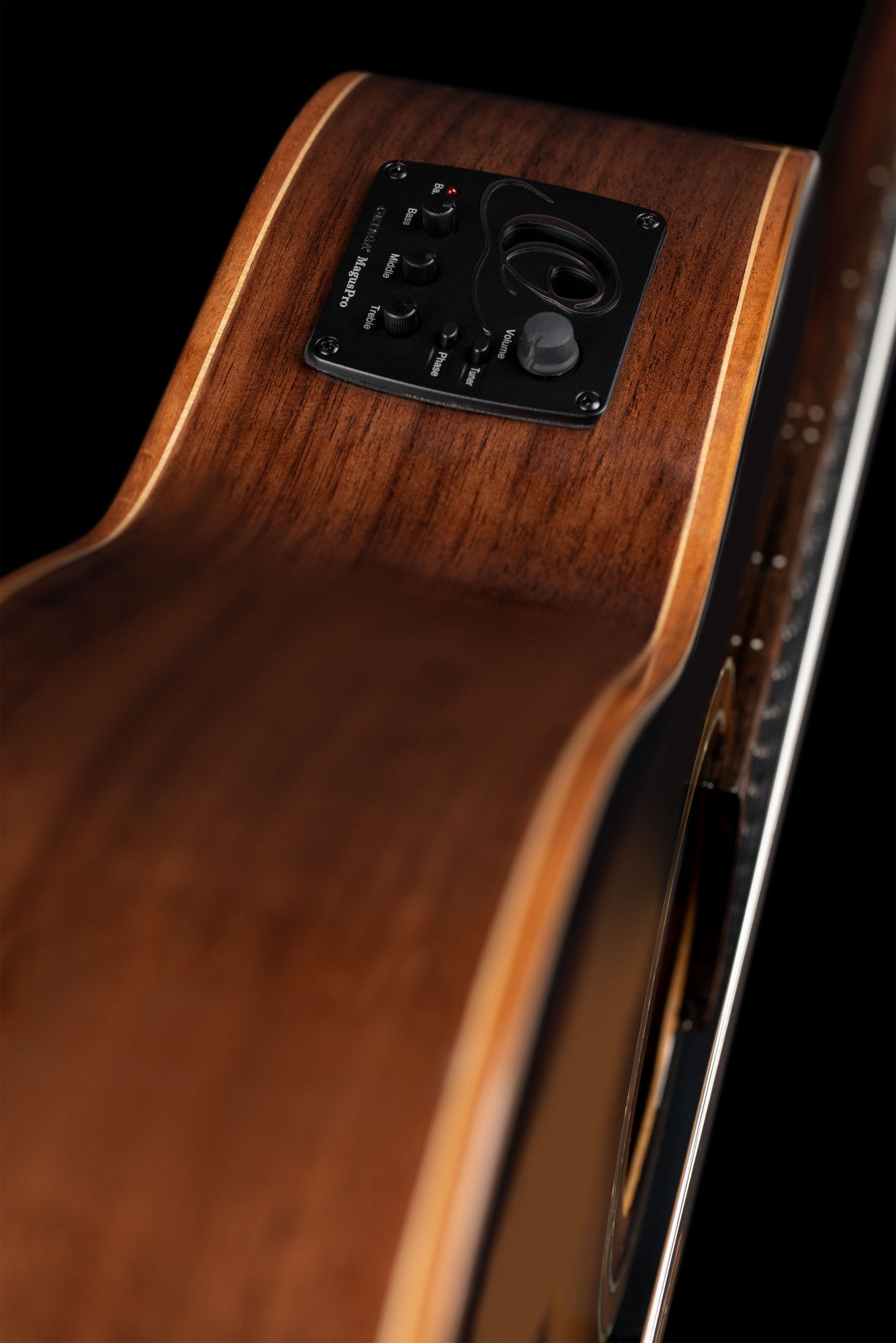 ORTEGA Performer Series 4/4 Classical Guitar 6-String - Tobacco Sunburst + Gig Bag