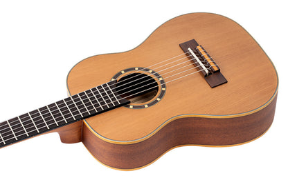 ORTEGA Family Series 1/4 Konzertgitarre 6 String - Zeder / Mahagoni Natur + Bag