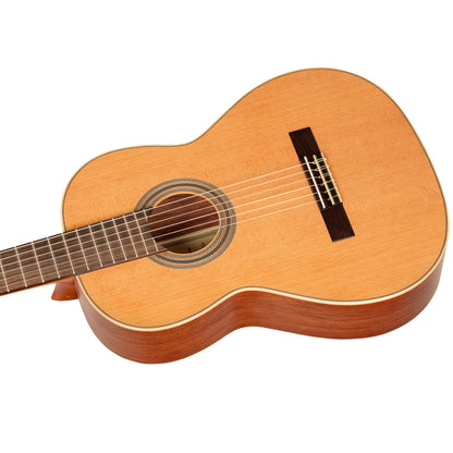ORTEGA Traditional Series 4/4 Konzertgitarre 6-String, linkshänder + Pro Gigbag