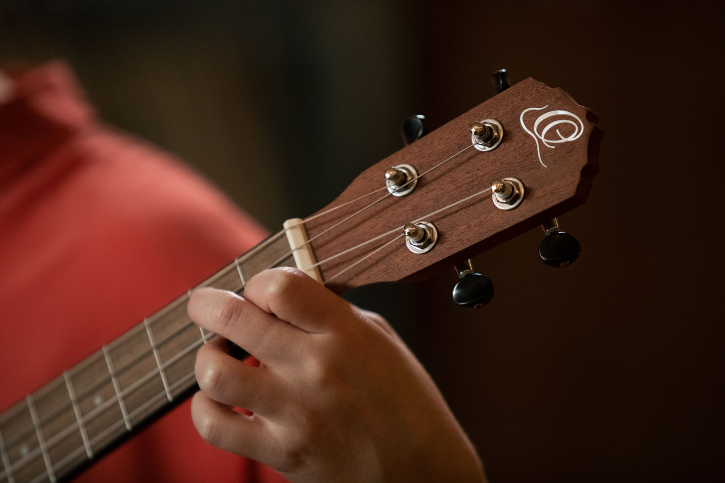 ORTEGA Bonfire Serie Bariton Ukulele 4 String - Fichte/Sapele Natur
