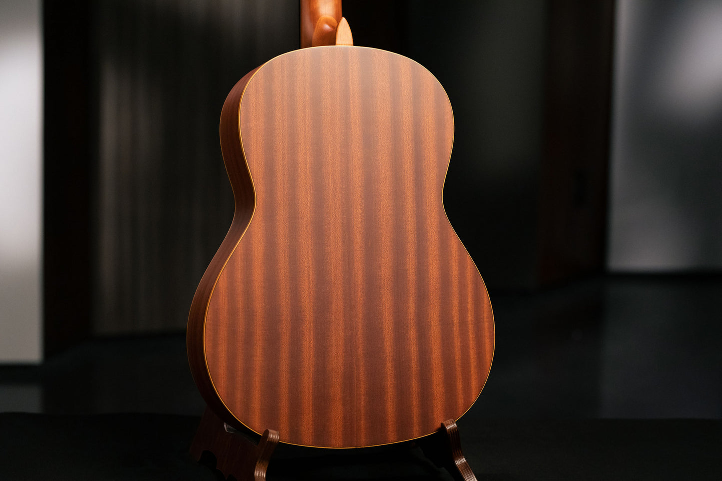 ORTEGA Family Series 4/4 Classical Slim Neck Guitar 6 String - Mahogany Natural + Gigbag