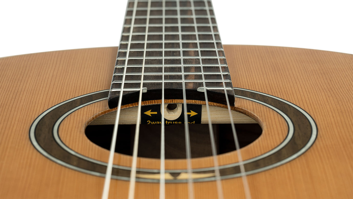 ORTEGA Performer Series 4/4 Konzertgitarre 6-String - Natural + Gigbag