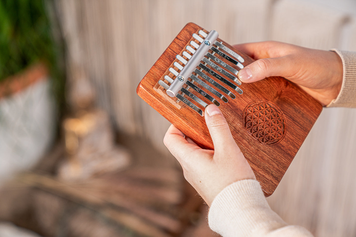Meinl Sonic Energy Solid "Flower of Life" Kalimba - 10 Töne / Sambesi-Mammutbaumholz