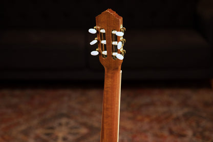 ORTEGA Family Series Pro 4/4 Konzertgitarre 6 String Lefty - Massive Fichte / Mahagoni Natur + Bag