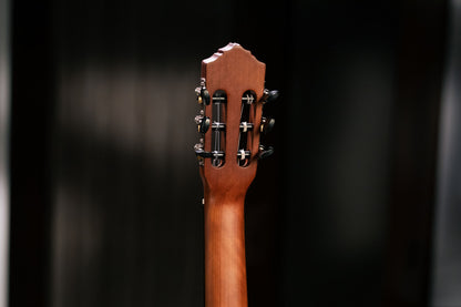 ORTEGA Student Series 4/4 Konzertgitarre 6-String - Natural