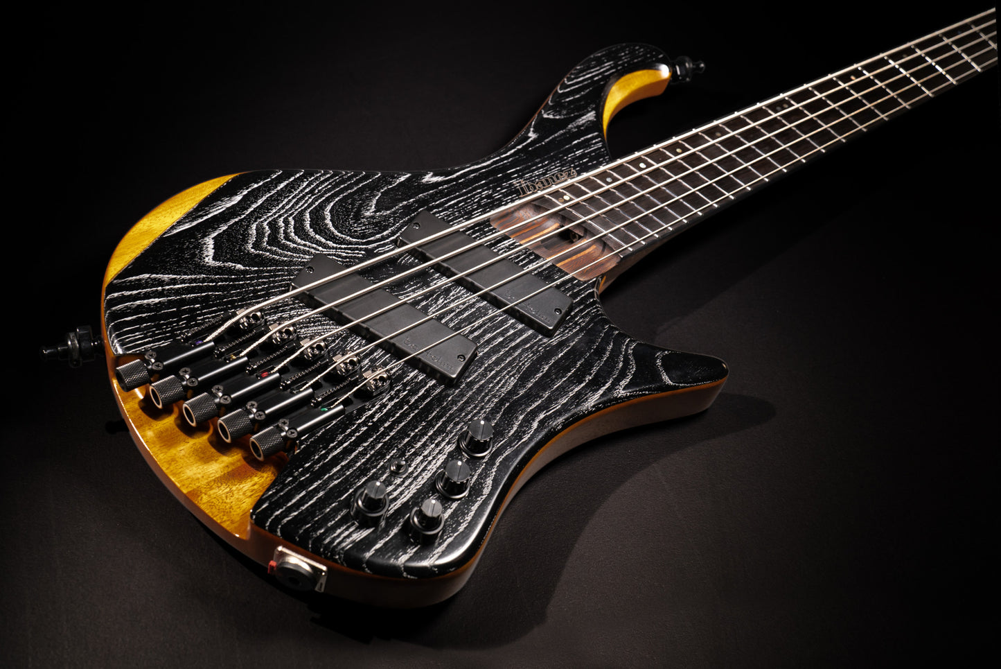 IBANEZ Bass Workshop EHB E-Bass 5-String Multi Scale - Silver Wave Black Low Gloss + Gigbag