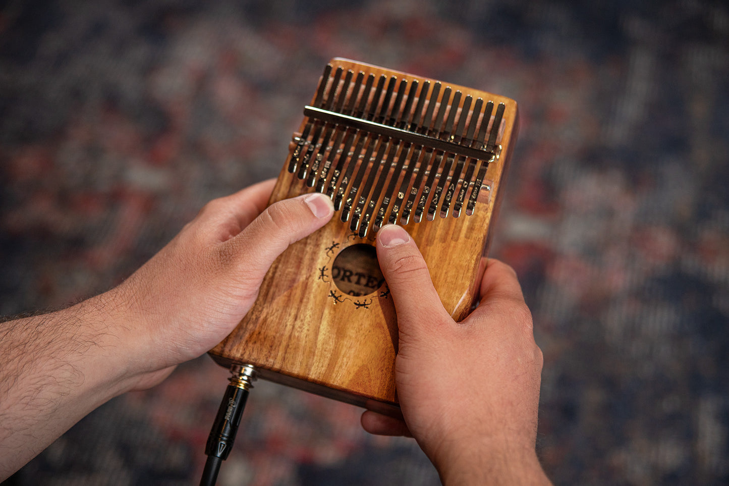 ORTEGA Lizard Serie Kalimba 17 Töne - Solid Acacia