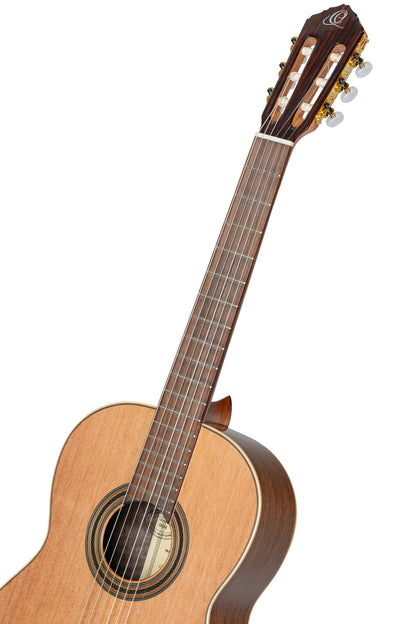 ORTEGA Traditional Series 4/4 Konzertgitarre 6-String + Pro Gigbag