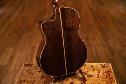 ORTEGA Performer Series 4/4 Classical Guitar 6-String - Tobacco Sunburst + Gig Bag