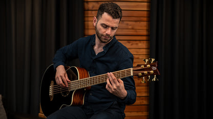 ORTEGA Deep Series 8 Acoustic Bass 5 String