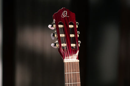 ORTEGA Family Series 4/4 Konzertgitarre 6 String - Weinrot + Bag